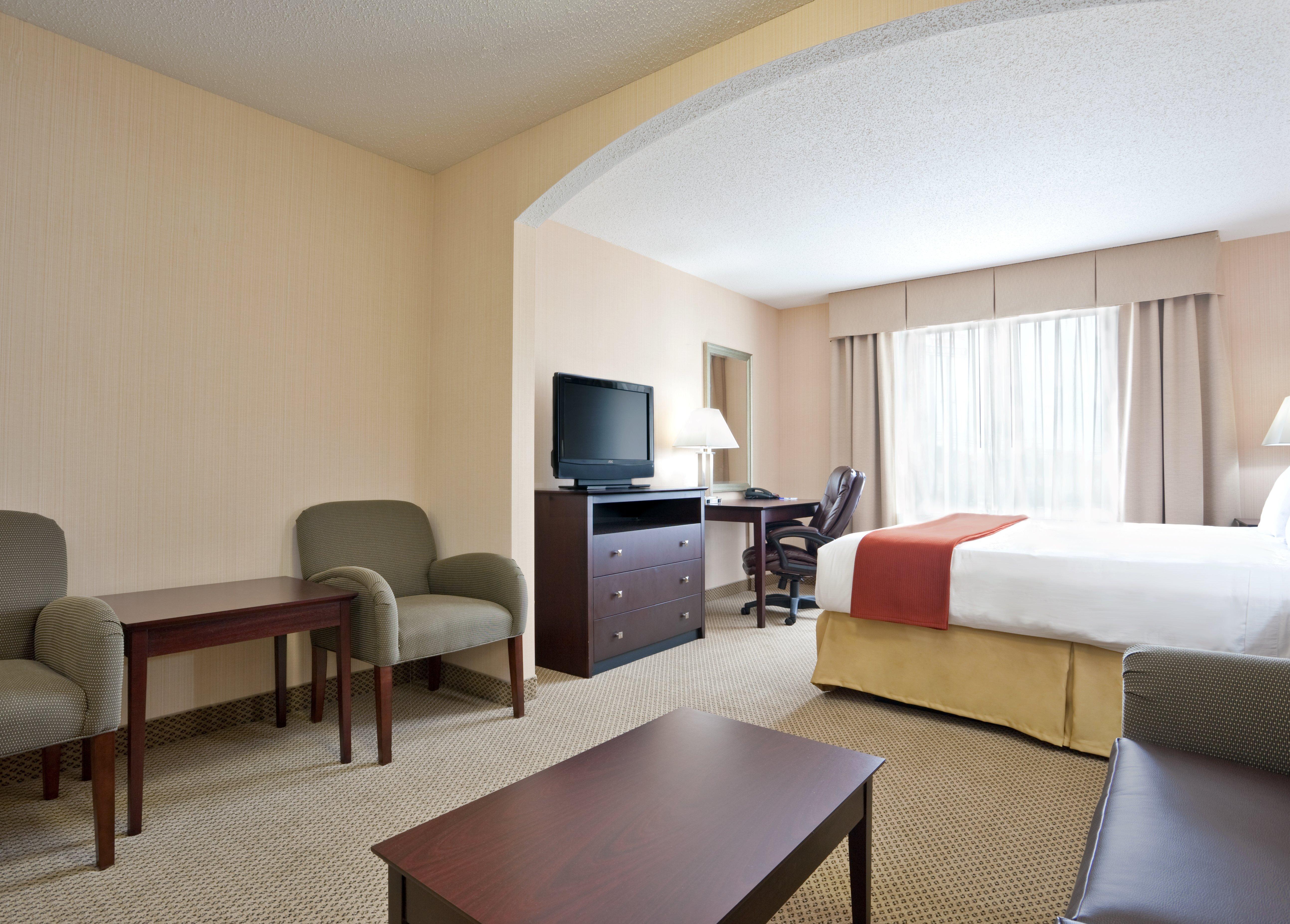 Holiday Inn Express Hotel & Suites Tipp City By Ihg Eksteriør billede