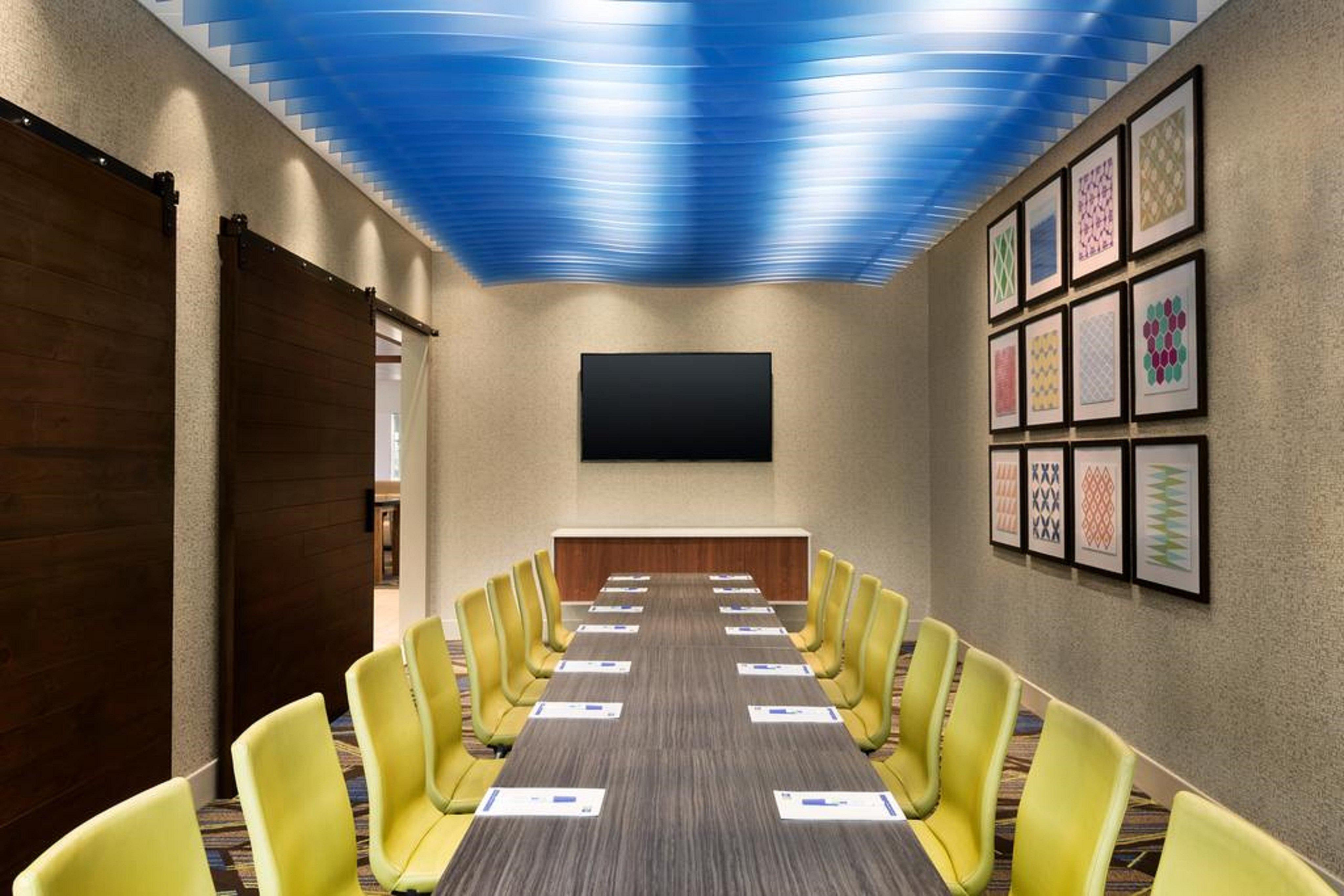 Holiday Inn Express Hotel & Suites Tipp City By Ihg Eksteriør billede