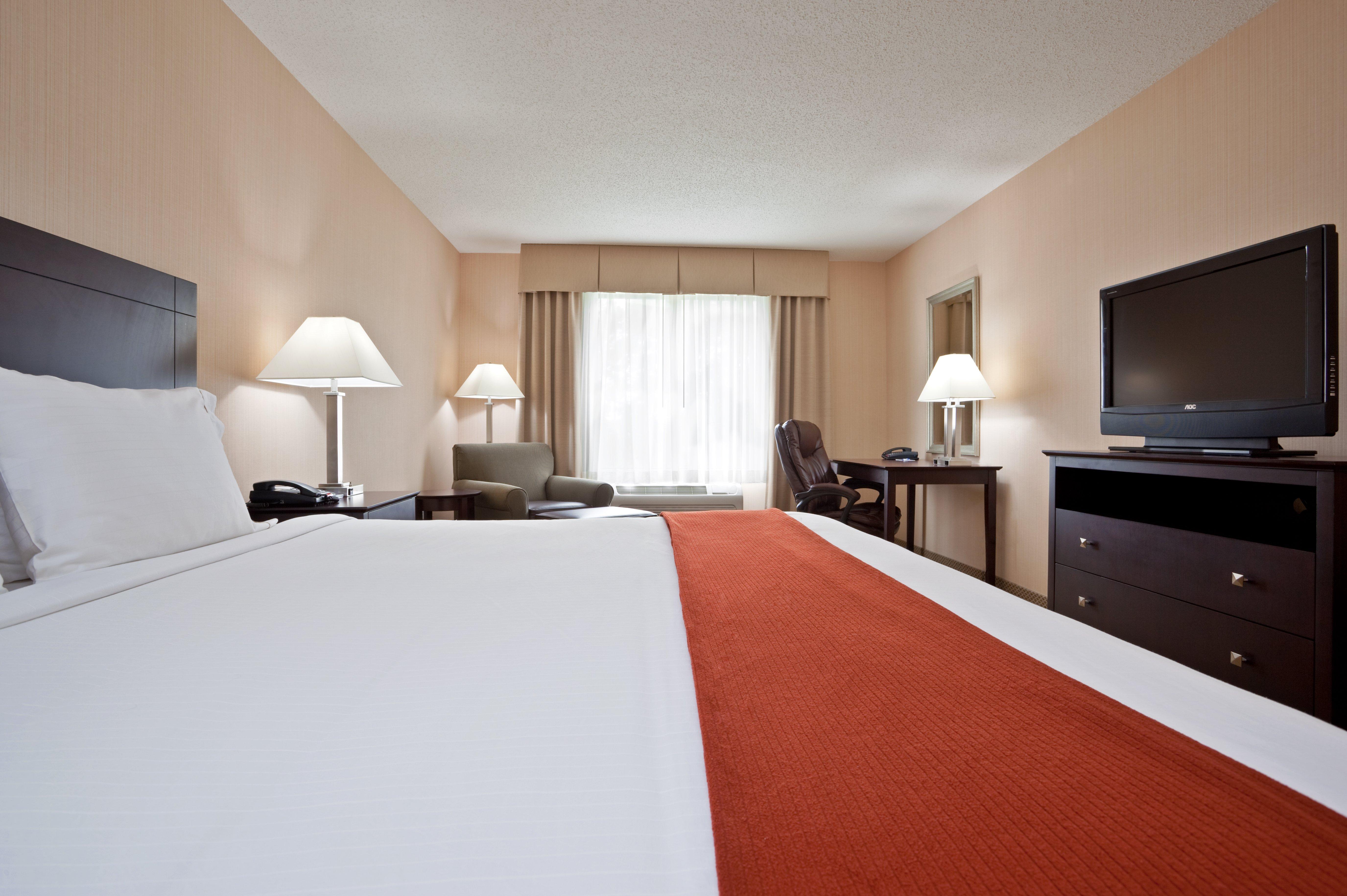 Holiday Inn Express Hotel & Suites Tipp City By Ihg Eksteriør billede